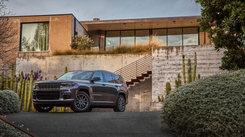 2024 Jeep Grand Cherokee L Summit Reserve - Image: Jeep