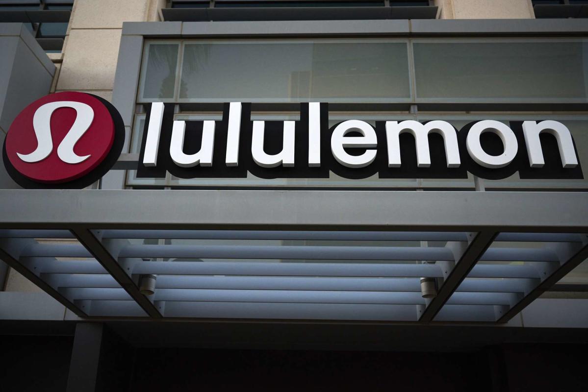 Lululemon CEO tells consumers to 'shop early' for holidays