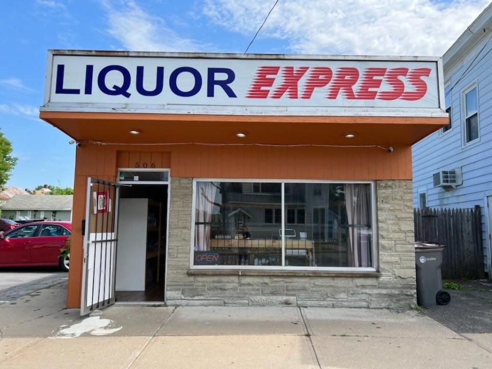 Liquor Express opened Friday, June 3 in Rome.
