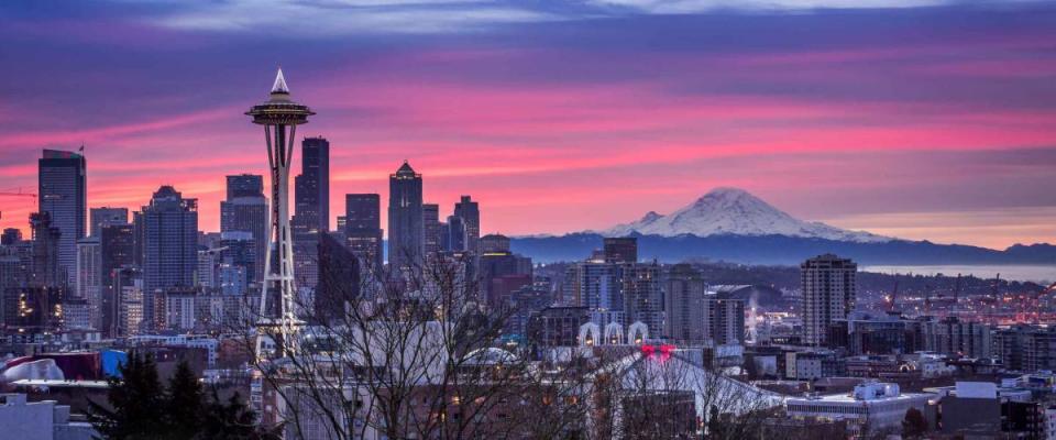 A beautiful view of the city of Seattle, USA underneath the breathtaking colorful sky