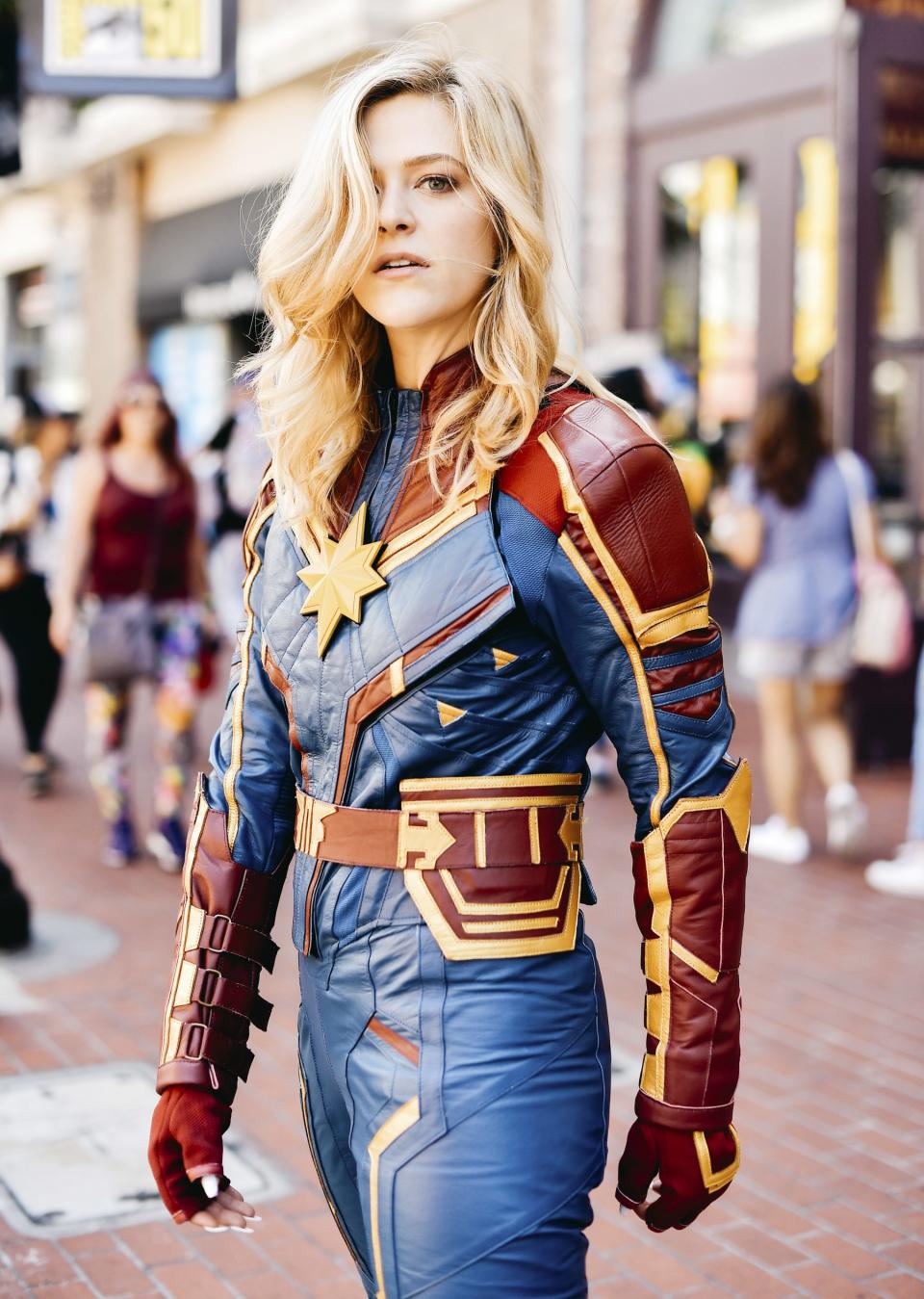 Captain Marvel cosplayer