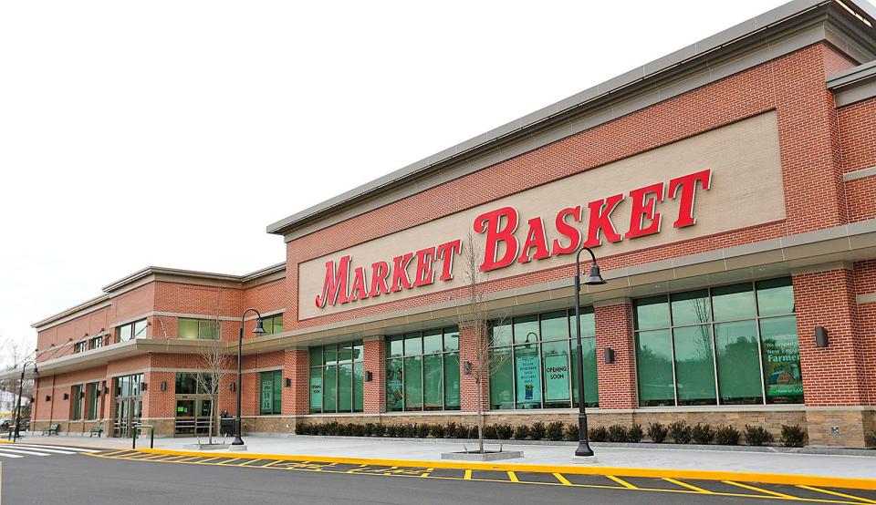 The new Market Basket grocery store and beer and wine shop opened the beginning of March at Hanover Crossing on Washington Street.