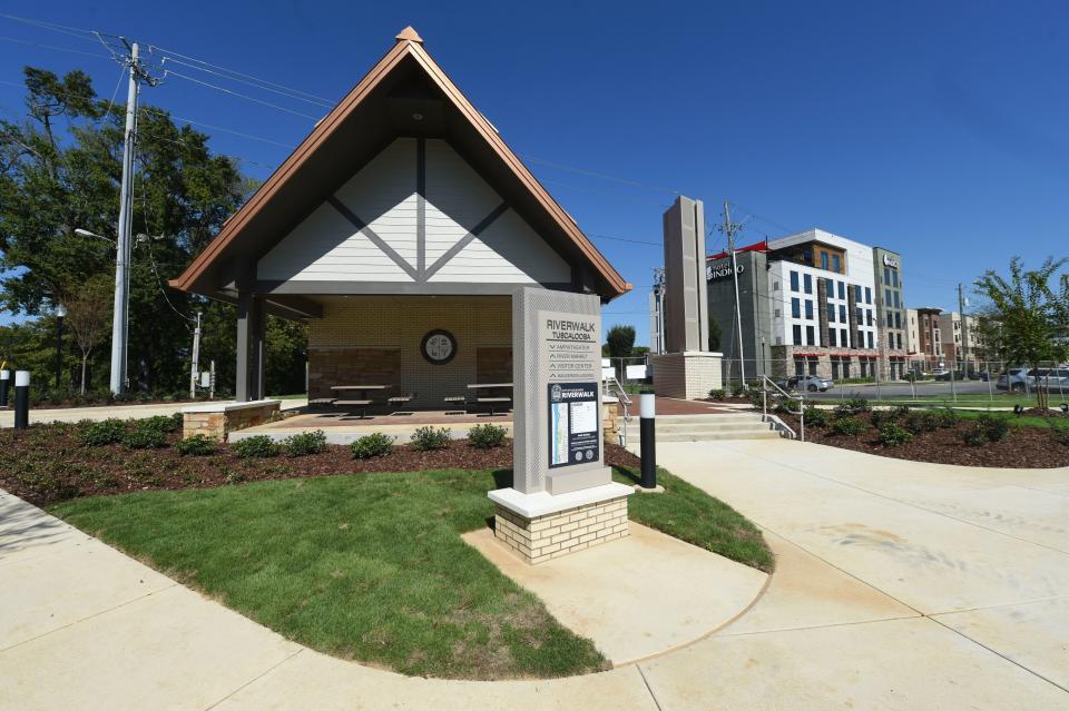 Sep 13, 2022; Tuscaloosa, AL, USA; The finishing touches are being applied to River District Park in Tuscaloosa. It should be open next week with an official ribbon cutting coming in October. A new pavilion with restroom is part of the new park. Mandatory Credit: Gary Cosby-Tuscaloosa News