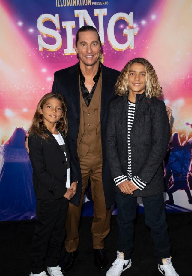 Matthew McConaughey & Camila 3 Look So Grown Up (& Like Their In This Rare Red Carpet