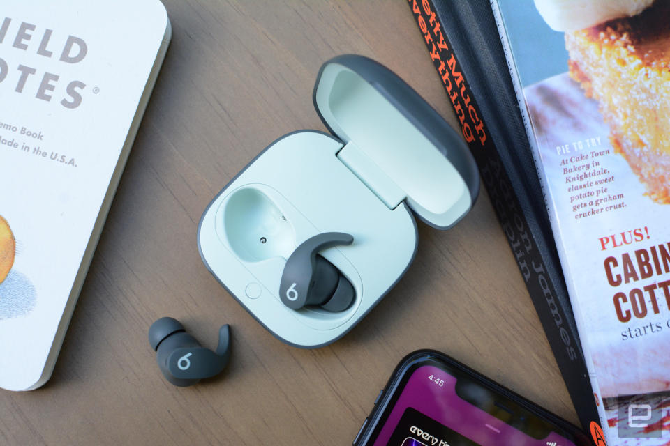 <p>Beats’ latest true wireless earbuds offer all of the best features from Apple’s new AirPods in a less polarizing design.</p>
