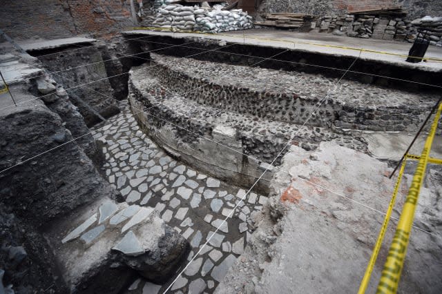 Ancient Aztec temple discovered in Mexico City