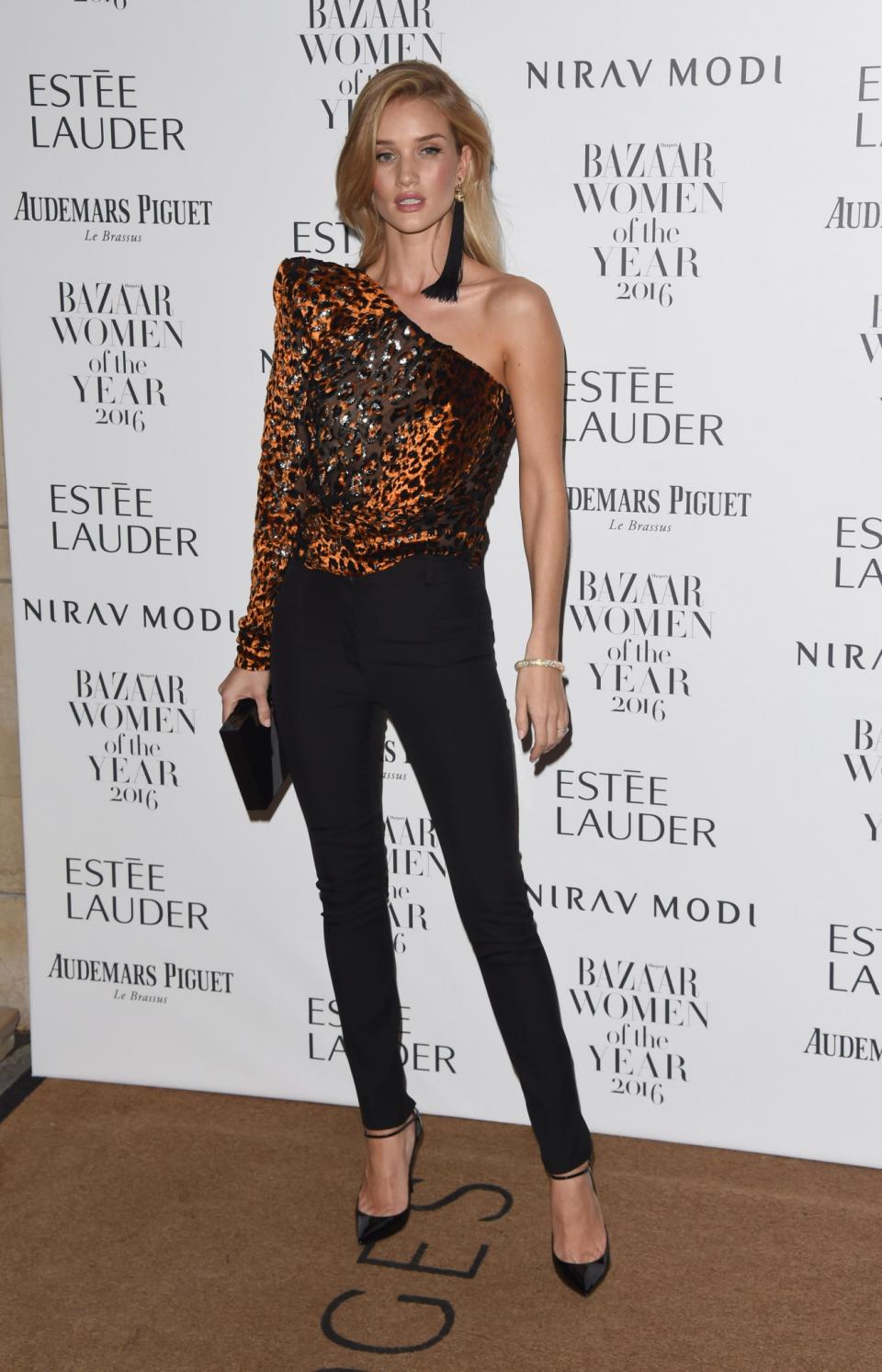 HIT: Rosie Huntington-Whiteley at the Harper’s Bazaar Women of the Year Awards