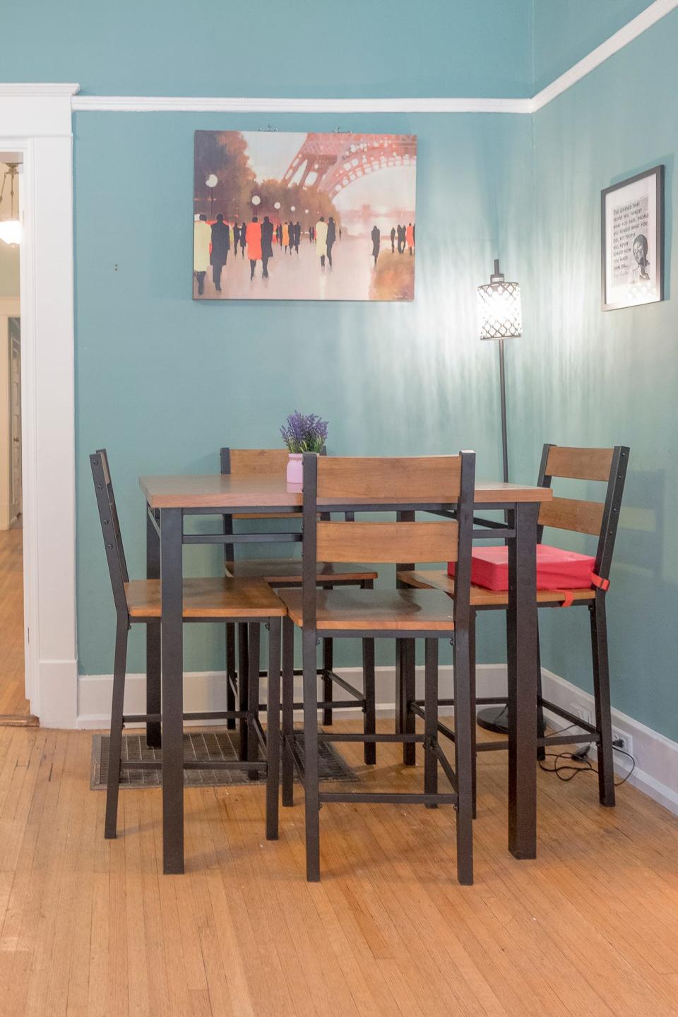 This eating area satisfies the family's need for a comfortable and convenient place to enjoy a meal.
