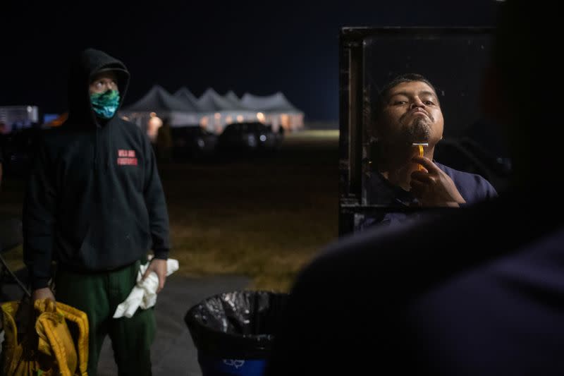 The Wider Image: Oregon inmates find redemption in fighting wildfires