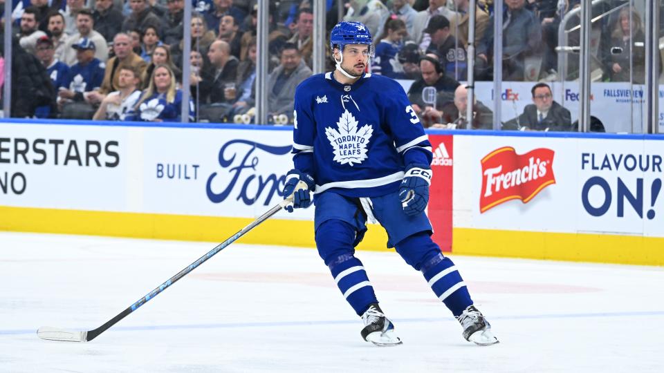 The Auston Matthews extension helps bring the Maple Leafs salary-cap picture into focus. (Gavin Napier/Icon Sportswire via Getty Images)