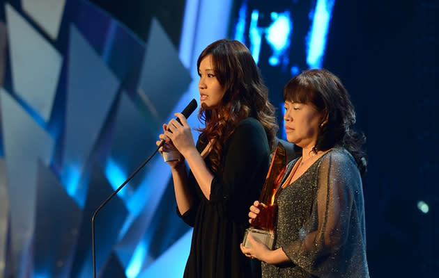 The late Huang Wenyong's daughter and wife gave a touching speech in his memory (Yahoo! Photo/ Liew Tong Leng)