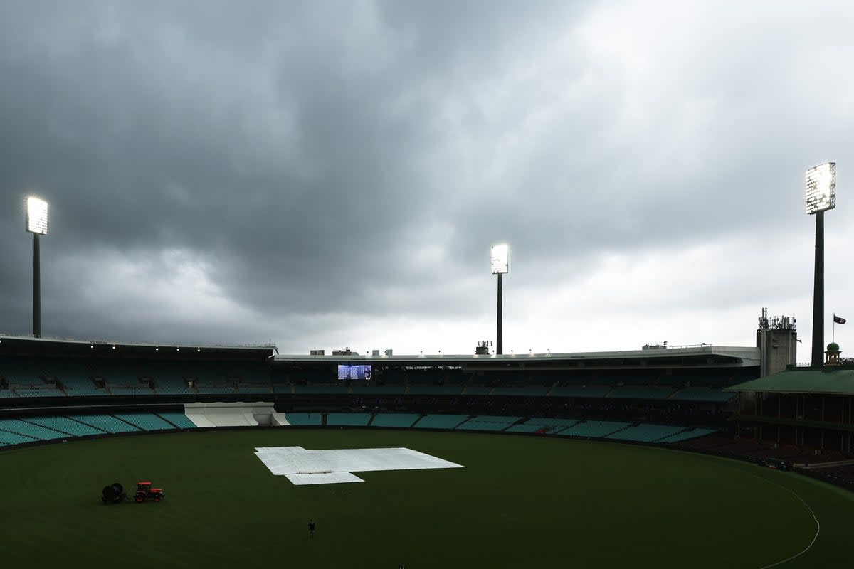   A general view as rain and bad light stop play during the Sheffield Shield match between New South Wales and Victoria at SCG, on 19 February 2024 (Getty Images)
