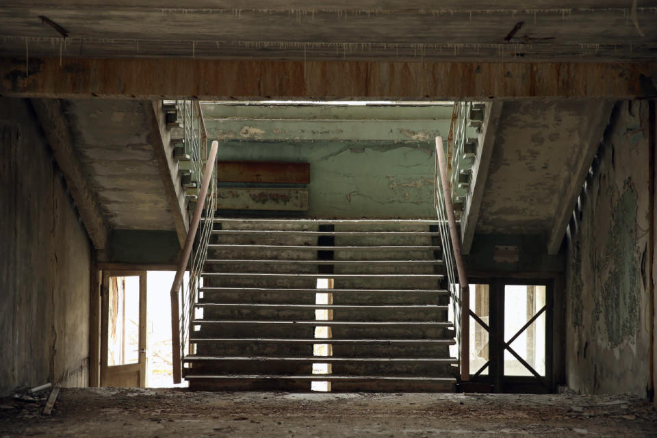 Abandoned elementary school