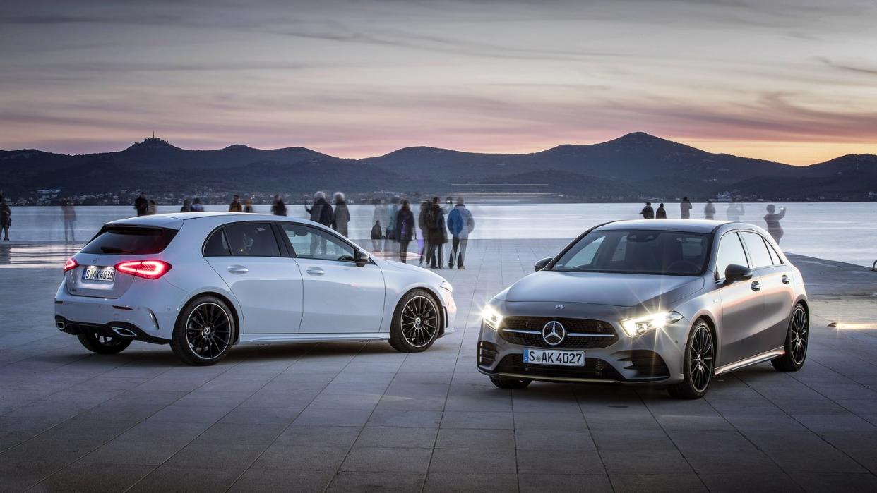 Alles neu macht der Mai: zumindest die A-Klasse, die Mercedes dann in vierter Generation zu den Händlern bringt. Foto: Daimler AG