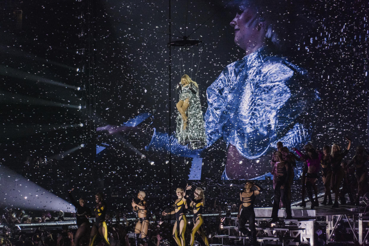 Beyoncé en el escenario durante la presentación en Toronto, Canadá, de su gira “Renaissance”, el 8 de julio de 2023. (The New York Times)