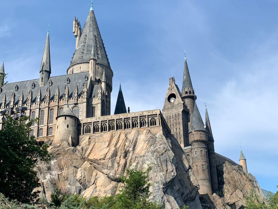 hogwarts castle in wizarding world of harry potter universal