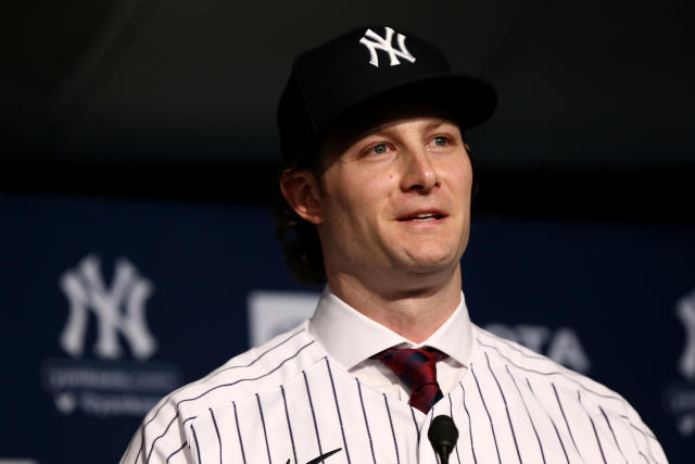 Gerrit Cole brought his childhood sign to his Yankees press conference