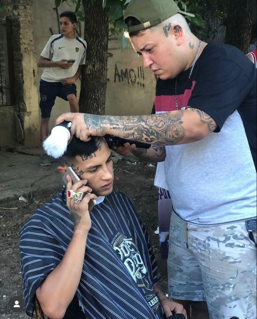 Ponte Perro se hizo amigo de L-Gante mientras le cortaba el pelo (Foto: GOAT Records)