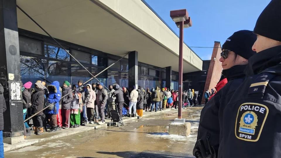 Police were called to a food basket giveaway in Montreal’s Parc-Extension neighborhood in February.  