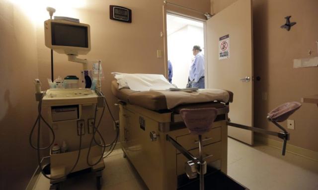 Growing shortage of ob-gyn doctors threatens women's health