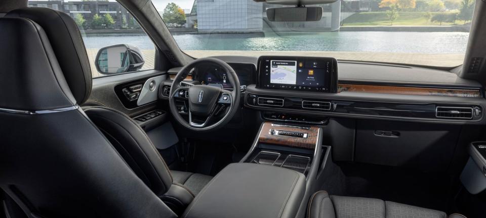 2025 lincoln aviator interior