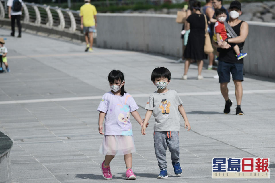 天文台預測，明日至周五日間短暫時間有陽光。 資料圖片