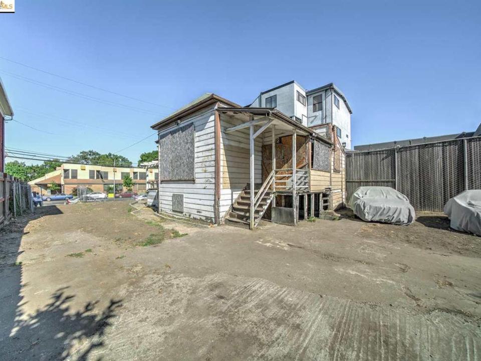 oakland fixer upper 1818 adeline 9