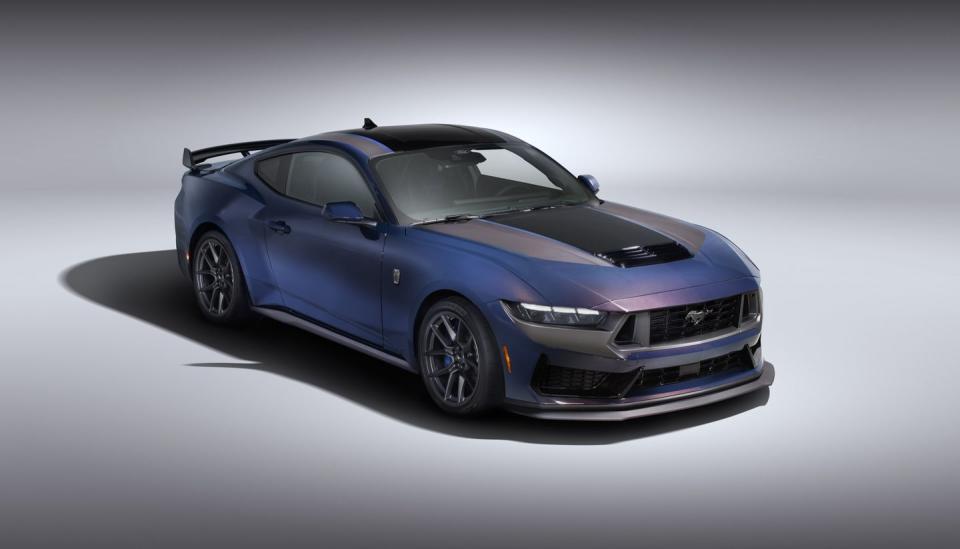 2024 Ford Mustang Dark Horse Design Details - Photos From Every Angle