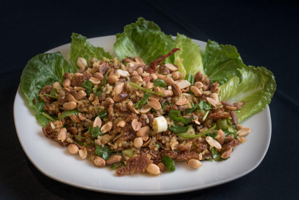 <p>En attendant, les chercheurs font l’éloge de certains aliments à base de plantes riches en nutriments, tels que les grains entiers, les fruits et légumes, pour réduire le risque de maladie cardiaque. Crédit photo : Getty Images </p>