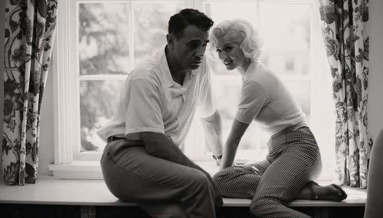 En Blonde, Bobby Cannavale es El Exatleta, un personaje inspirado en quien fue el esposo de Marilyn Monroe, interpretada por Ana de Armas