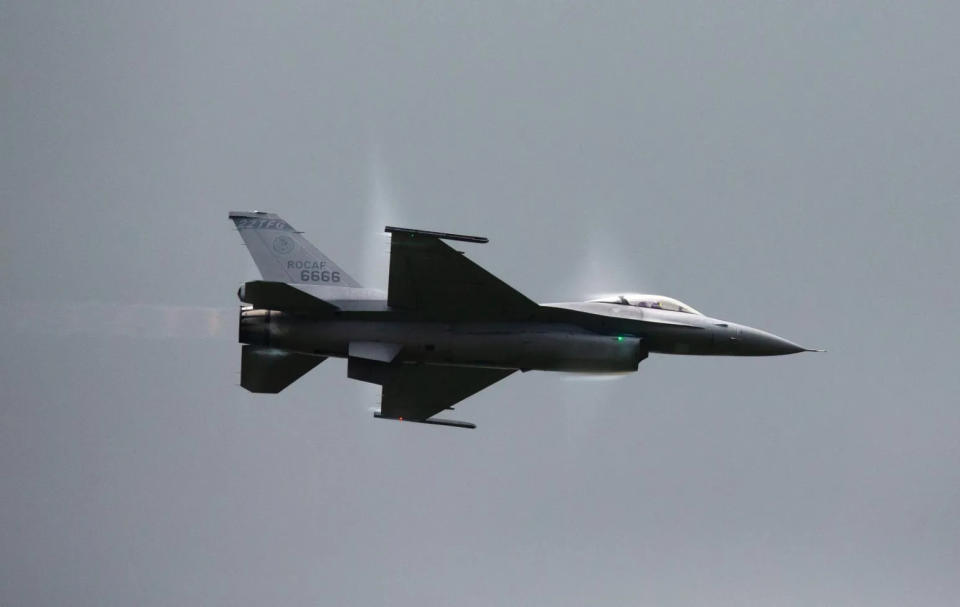 空軍F-16戰機。(圖/中天新聞)