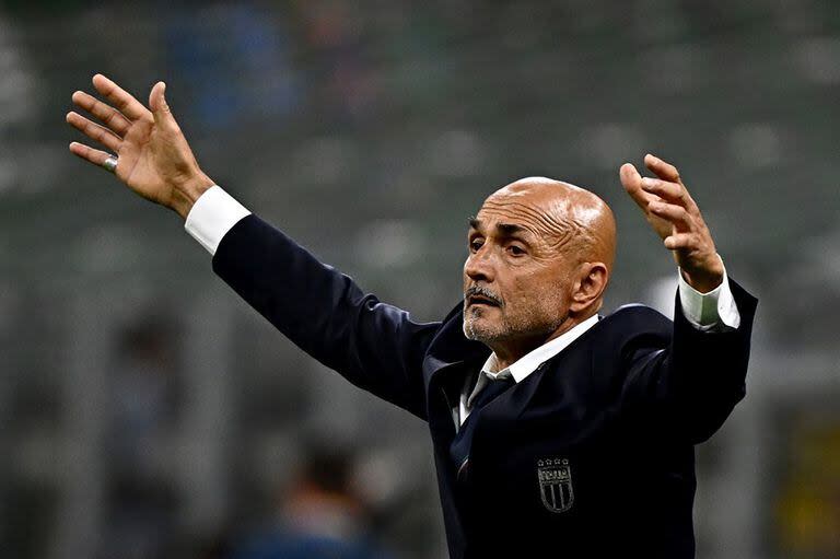 Luciano Spalletti, entrenador del seleccionado de Italia, tuvo que gestionar el caso Acerbi-Jesús