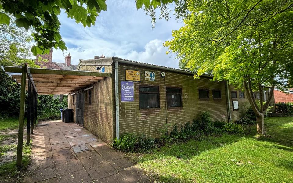 The child attended a playgroup at the Dresden Scout Hut before disappearing.