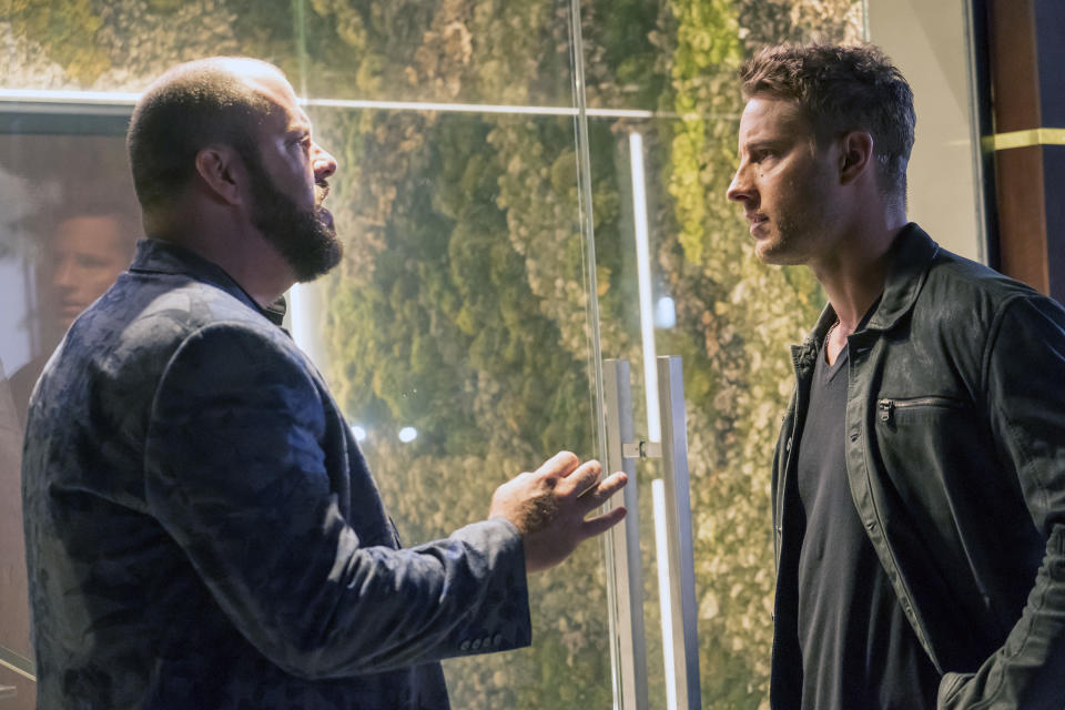 <p>Chris Sullivan as Toby Damon and Justin Hartley as Kevin Pearson in NBC’s <i>This Is Us</i>.<br>(Photo: Ron Batzdorff/NBC) </p>