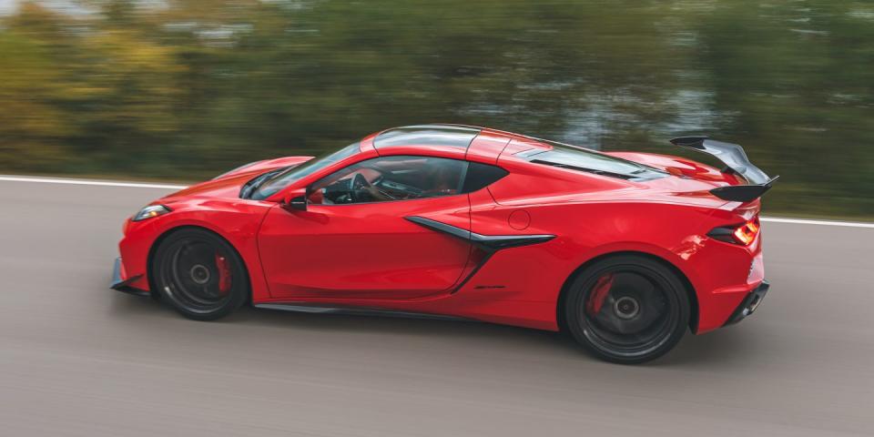 2023 chevrolet corvette z07 driving