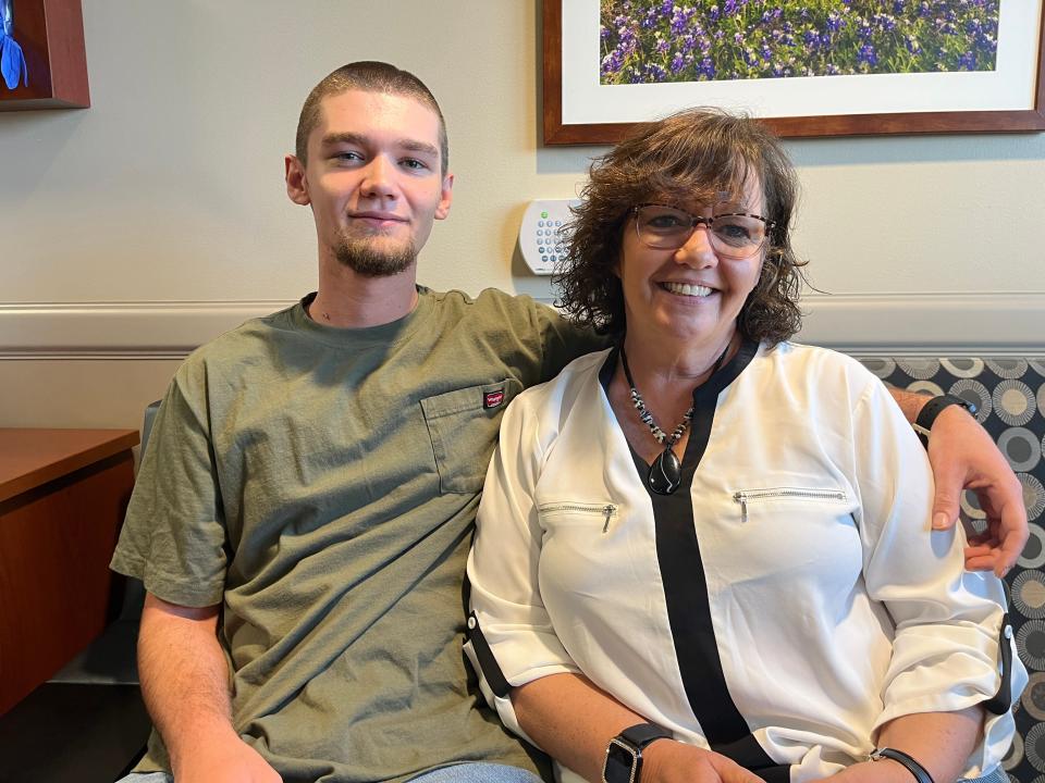 Matthew Hallahan survived a bacterial infection in his brain that caused seizures. His mother Ann Marie Carpenter stayed by his side while he was at St. David's Medical Center. Hallahan's nurses used a Ceribell device to diagnose and monitor his seizures using AI.