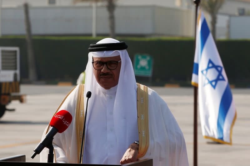 El ministro de Relaciones Exteriores de Baréin, Abdullatif Al-Zayani, durante su discurso de bienvenida a la delegación israelí en Muharraq, Baréin