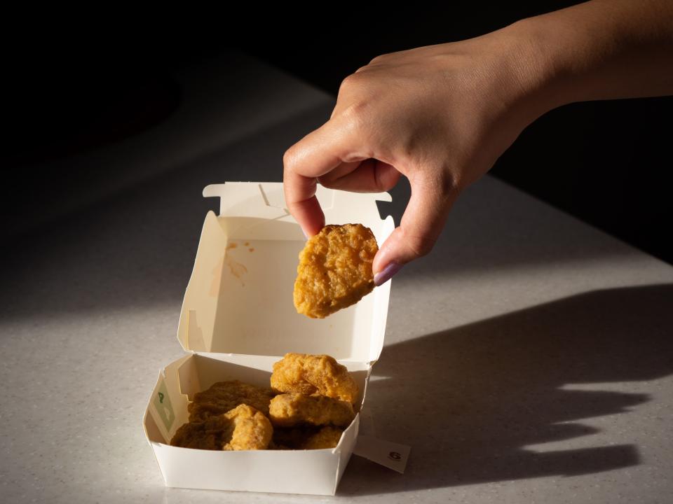 Singapore 6-piece nuggets at McDonald's.