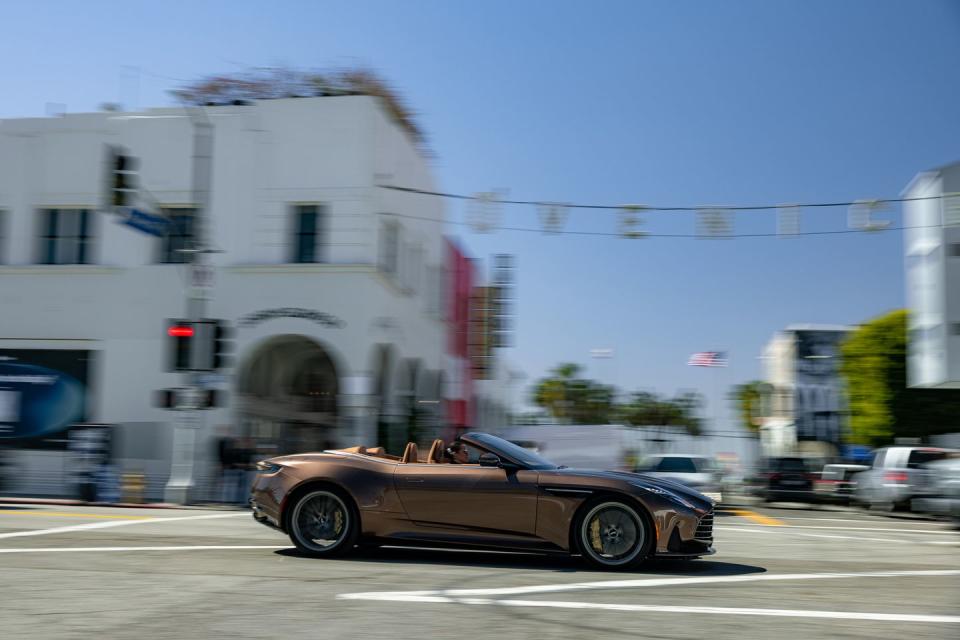 2024 aston martin db12 volante