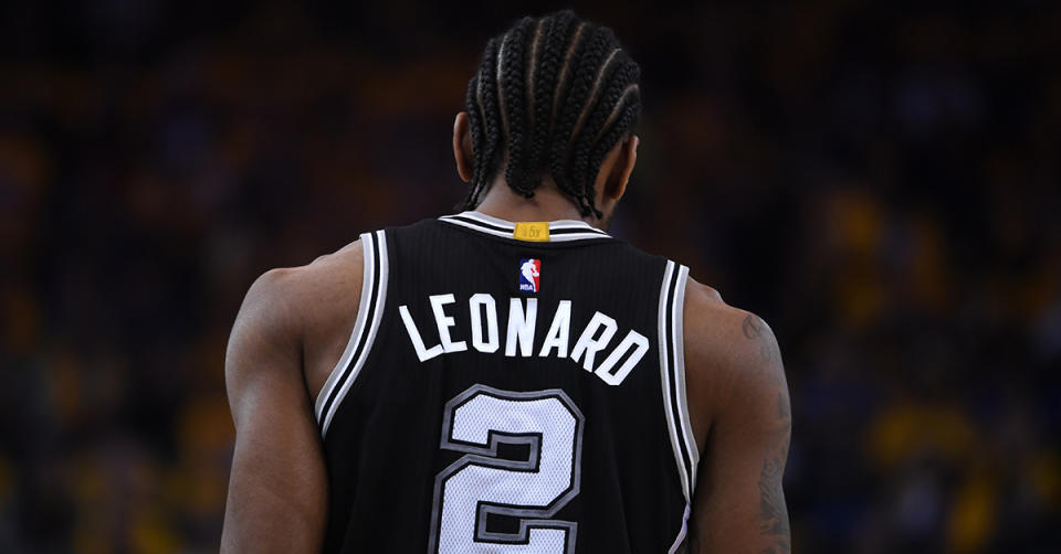More than a month into the season, there's still no timeline for Kawhi Leonard's return.