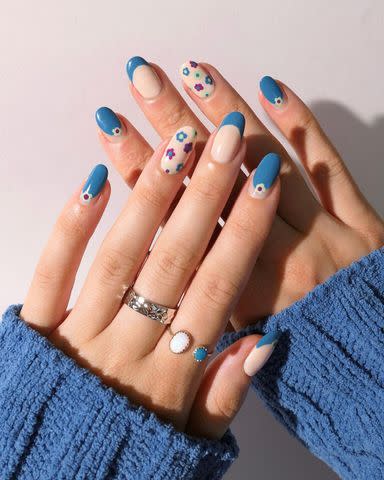 <p>Instagram: <a href="https://www.instagram.com/danaturenails/" data-component="link" data-source="inlineLink" data-type="externalLink" data-ordinal="1">@Danaturenails</a></p>