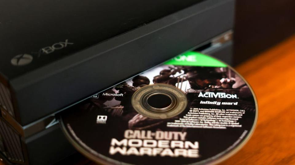 <div>Microsoft's Xbox One video game console and Activision Blizzard's Call of Duty: Modern Warfare video game arranged in Denver, Colorado, U.S., on Tuesday, Jan. 18, 2022. Microsoft Corp. agreed to buy Activision Blizzard Inc. in a $68.7 billion deal, uniting two of the biggest forces in video games to create the worlds third-biggest gaming company. Photographer: Michael Ciaglo/Bloomberg via Getty Images</div>