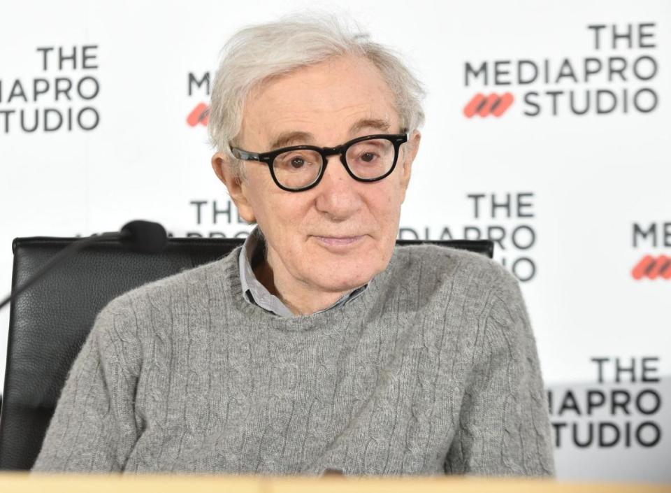 美國導演伍迪艾倫（Woody Allen）生涯執導超過40部電影。（圖／翻攝自推特）