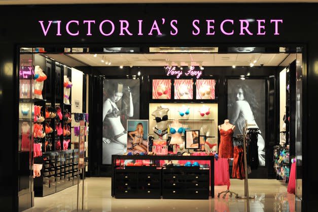 Retail Stocks to Sell Today: L Brands (LB)