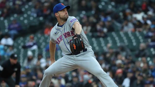 Scherzer hit hard, chased early in return from suspension