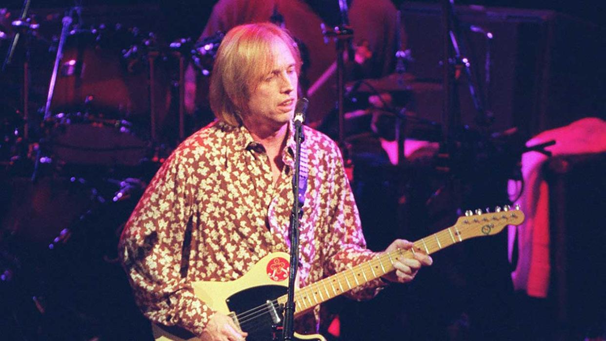  Tom Petty onstage at the Fillmore in 1997 