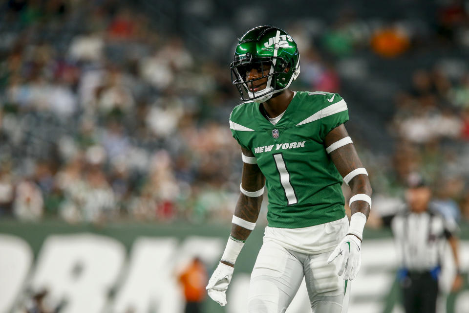 New York Jets cornerback Sauce Gardner (1) sets up for a play during the first half of an NFL football game against the Atlanta Falcons, Monday, Aug. 22, 2022, in East Rutherford, N.J. (AP Photo/John Munson)