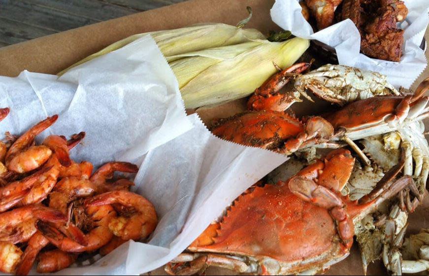 Maryland: Hooper’s Crab House (West Ocean City)