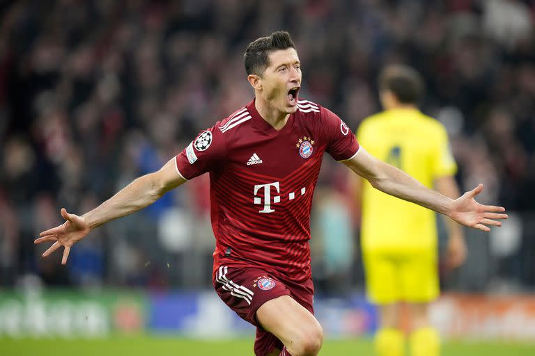 Robert Lewandowski hizo méritos en Bayern Munich para recibir el Balón de Oro