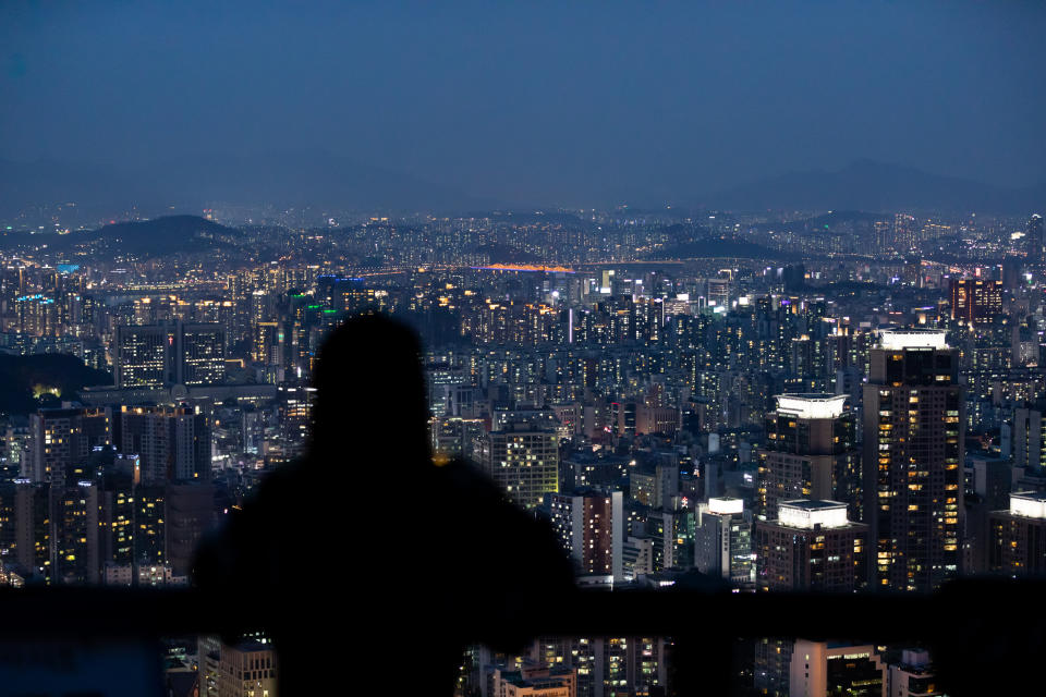 (SeongJoon Cho/Bloomberg via Getty Images)